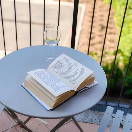 Minerva - By Myhomeincomo