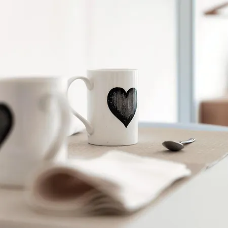 Minerva - By Myhomeincomo * Como