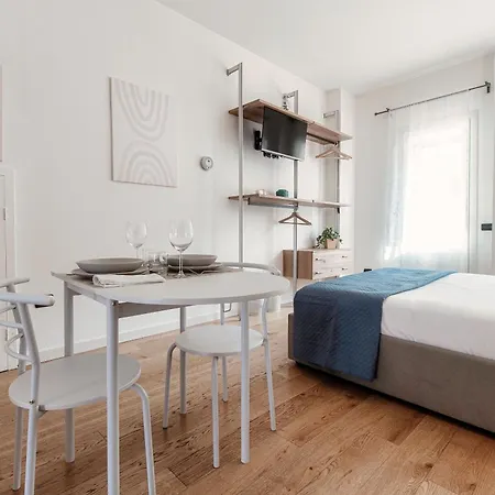 Apartment Minerva - By Myhomeincomo Como