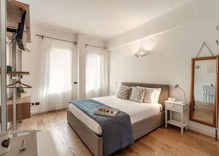 Minerva - By Myhomeincomo *