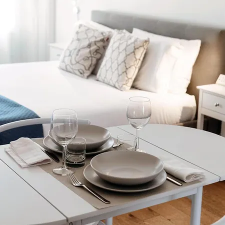 Minerva - By Myhomeincomo * Como