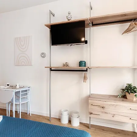 Minerva - By Myhomeincomo